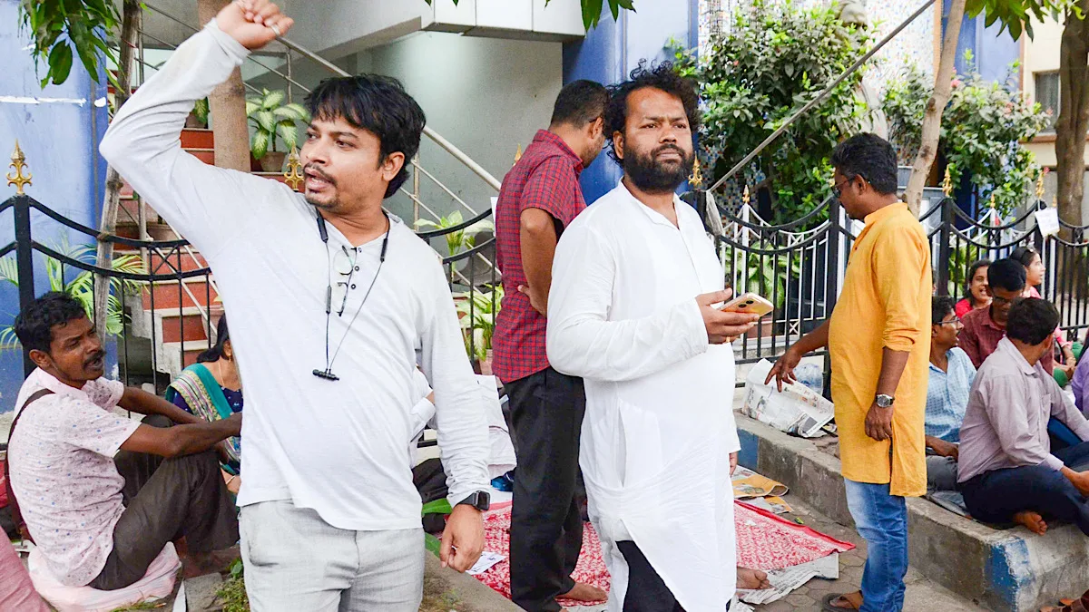 Jobless teachers’ protest march after colleague’s death