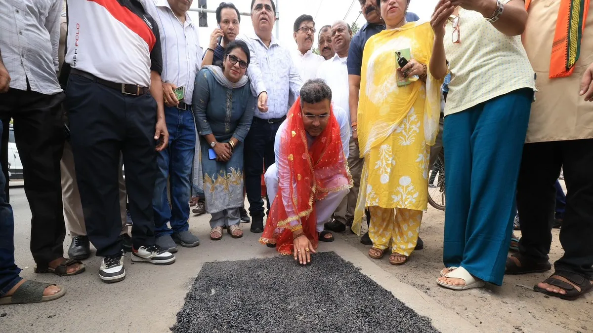 In a citywide drive, 3,433 potholes fixed in a day by PWD