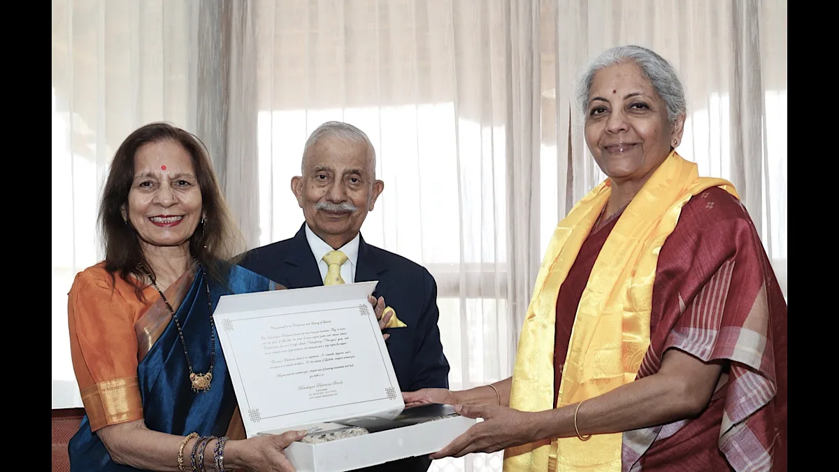 FM Nirmala Sitharaman, LG Mishra discuss issues related to Ladakh’s development