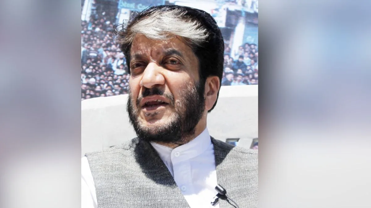 Delhi Prison dept refutes rumours of health degrade of jailed separatist leader Shabir Ahmad