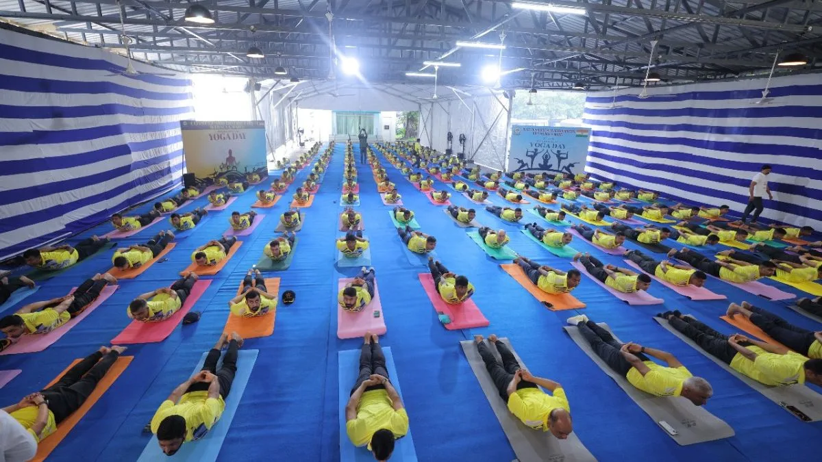 Yoga Sangam Unites Coast Guard Across Shores in Spirit of ‘One Earth, One Health’