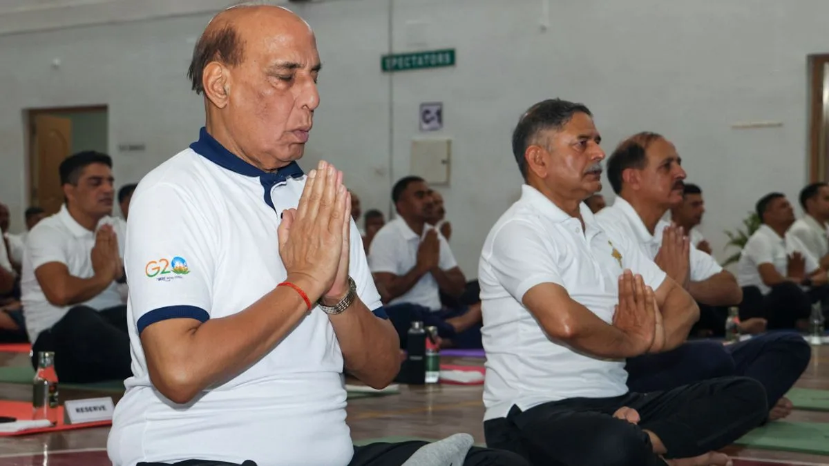 Defence Minister Rajnath Singh joins 2,500 soldiers for Yoga Day event in Udhampur