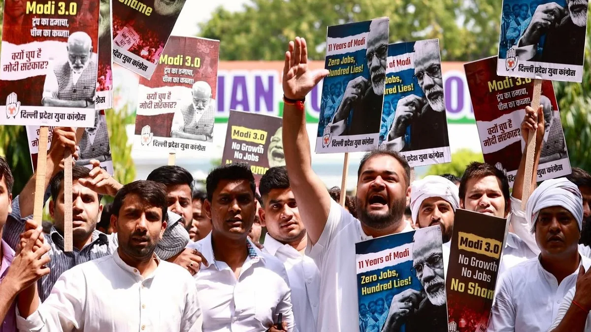 PM runs away from ‘Jan ki Baat’, alleges Delhi Youth Congress chief at IYC protest