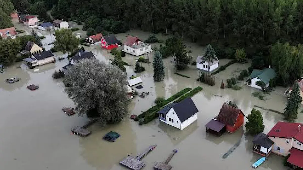 Death toll in US Texas flash floods climbs to 109; over 160 missing