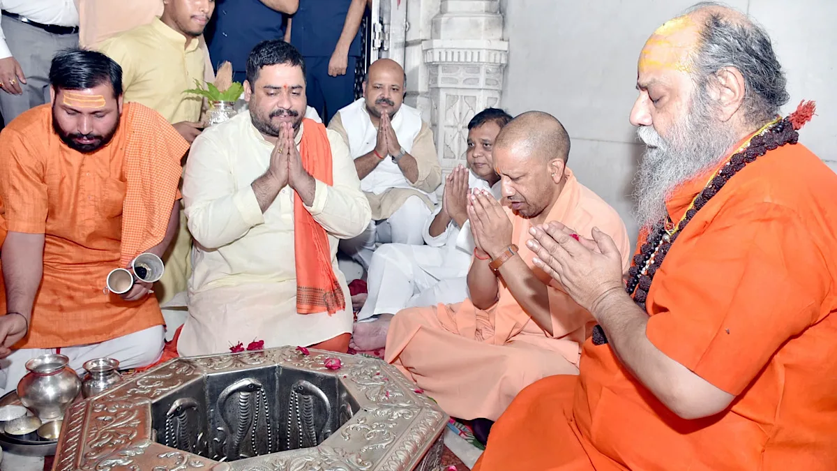 UP CM Yogi performs Rudrabhishek at Dudheshwarnath Temple, reviews Kanwar Mela preparations in Ghaziabad