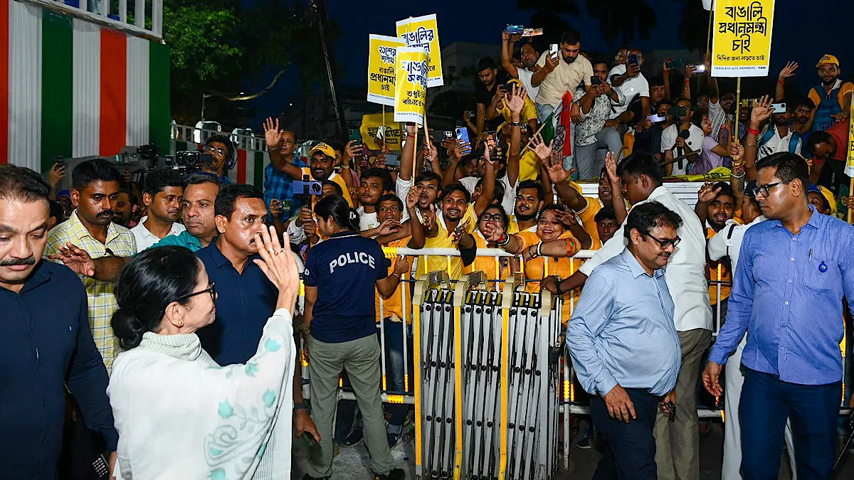 Mamata Banerjee sets tone for Martyrs’ Day rally tomorrow, to stress on ‘Bengali harassment’ issue