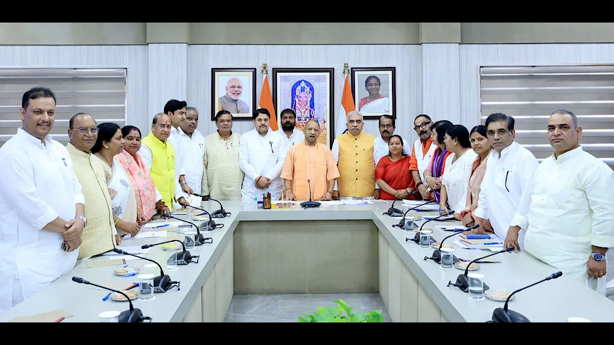 UP CM, public representatives review ₹10,914 cr worth of development projects for Kanpur division