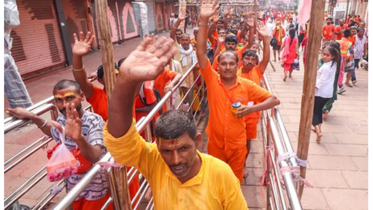 Stampede at Ausaneshwar Mahadev Temple in UP’s Barabanki: 2 killed, 29 injured