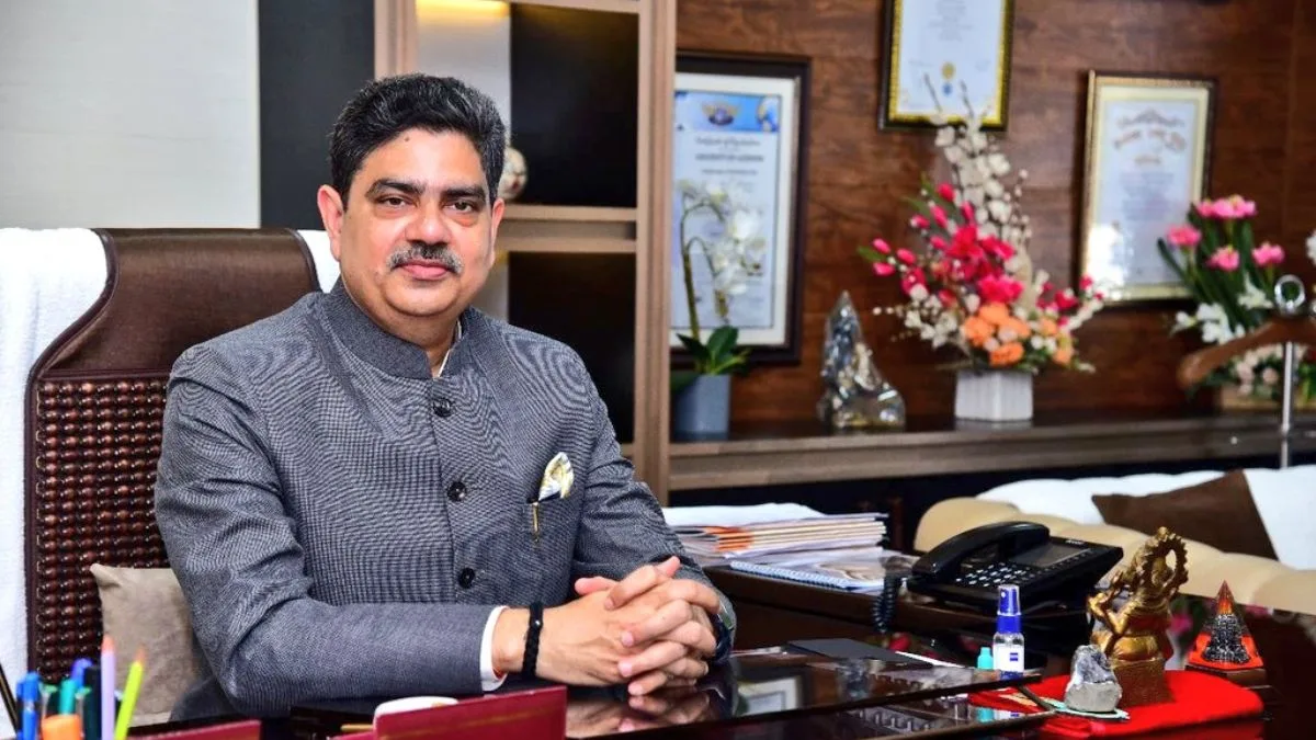 LU VC Alok Rai appointed new director of IIM-C