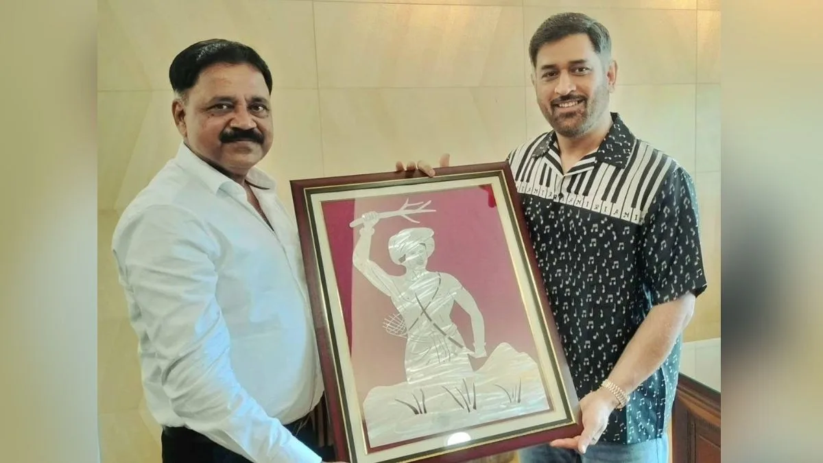 Jharkhand Government seeks Dhoni’s support for sports and tourism promotion