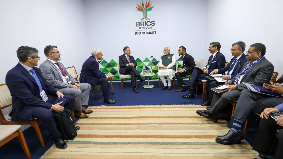 PM meets Uruguay President, vows to deepen bilateral ties