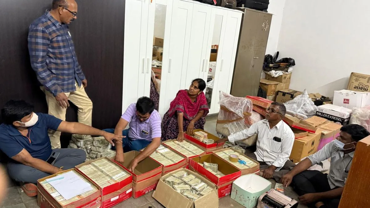 Cash worth Rs 11 crore seized by SIT in AP liquor scam