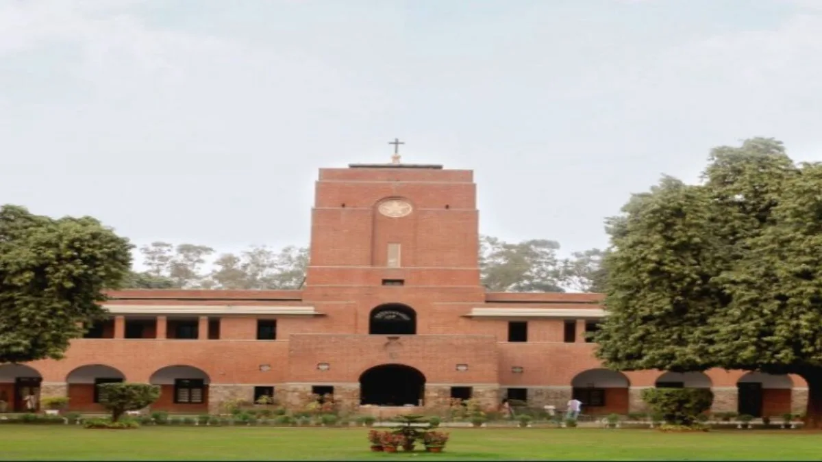 Now, bomb threat to St. Stephen’s College, St. Thomas School; premises evacuated, search on