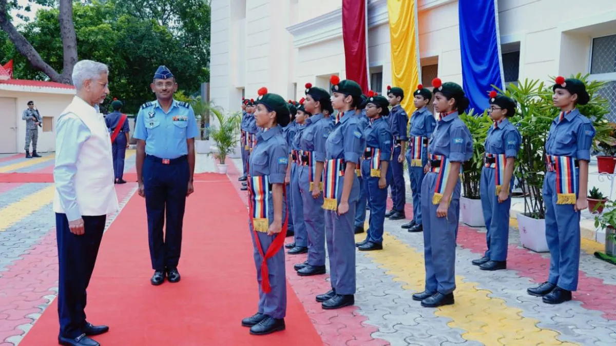 At Alma Mater, EAM Jaishankar Urges Students to Embrace Learning and Self-Discovery