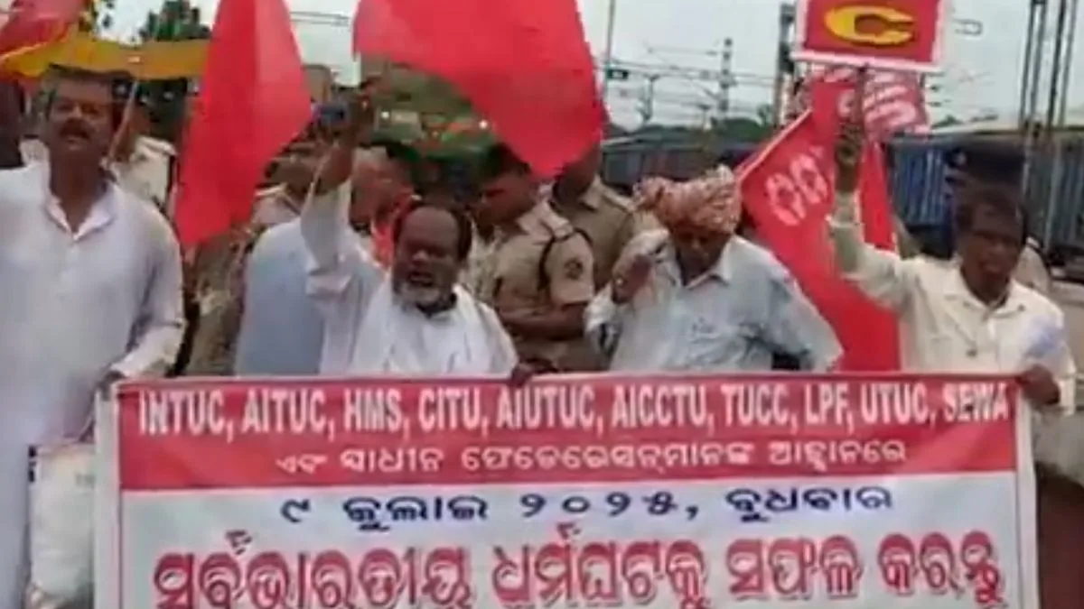 National strike turns into bandh in Kerala