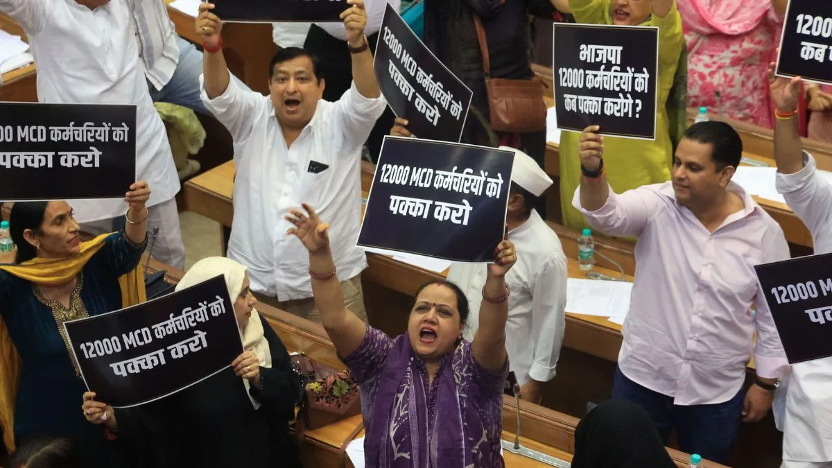 AAP disrupts house proceedings, halting public welfare decisions, alleges MCD Mayor