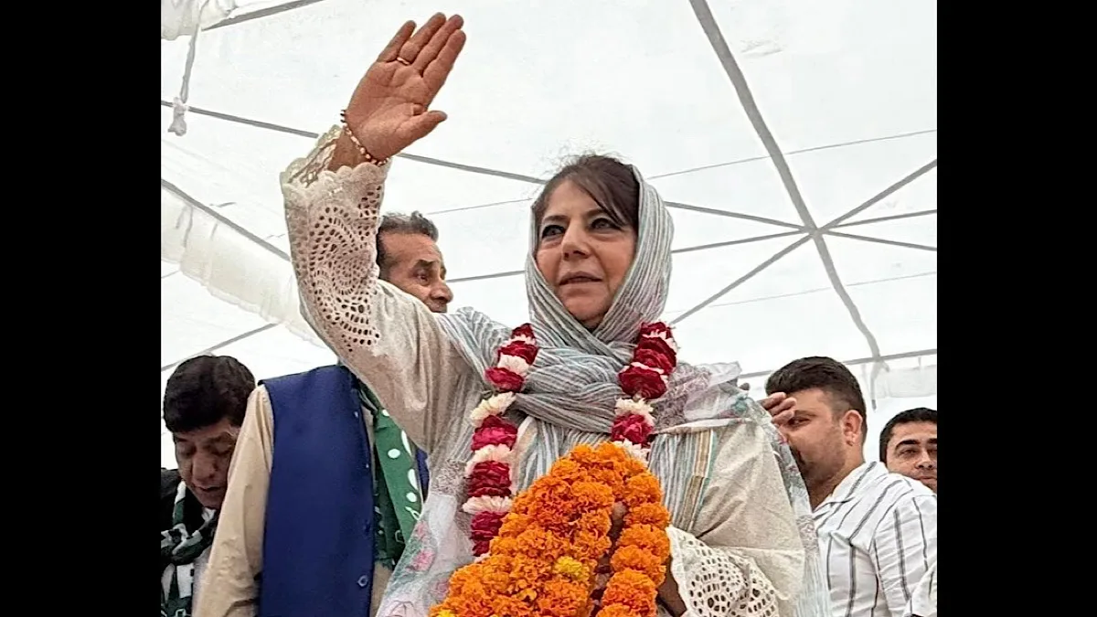 Mehbooba accuses BJP, NC of betraying trust of J&K