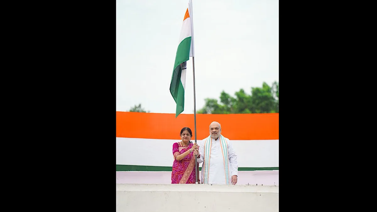 Amit Shah hoists national flag at home under ‘Har Ghar Tiranga’ campaign