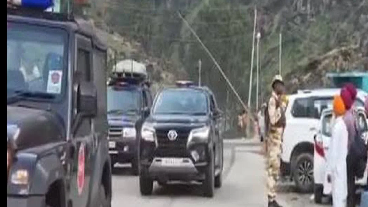 J-K: CM Omar Abdullah visits Kishtwar to assess flash flood damage