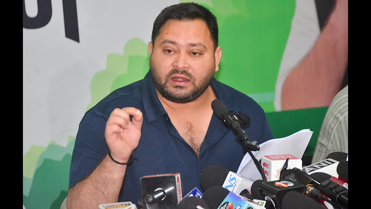Tejashwi Yadav attacks Nitish Kumar, Chandrababu Naidu over new bills to oust arrested PM, CMs