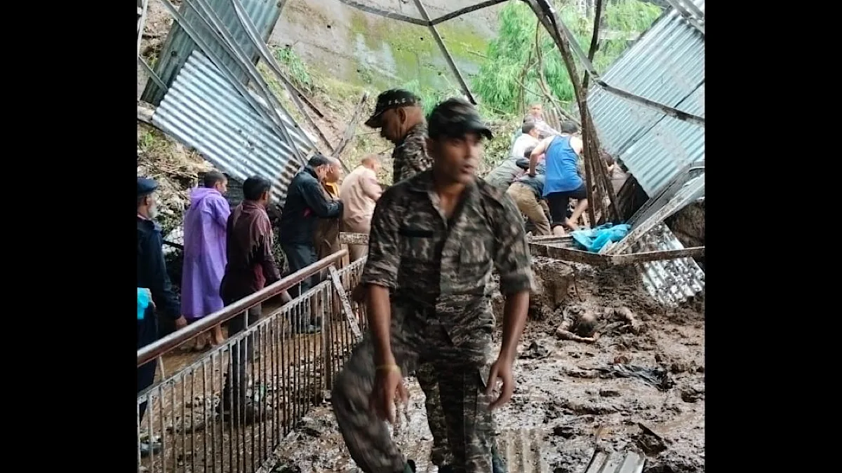 Vaishno Devi landslide toll mounts to 34; J-K LG announces Rs 9 lakh compensation