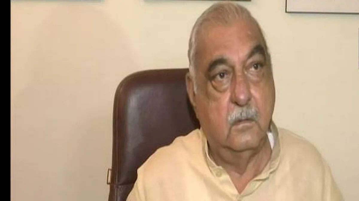 Hooda advocates replacement of EVMs with paper ballots in elections