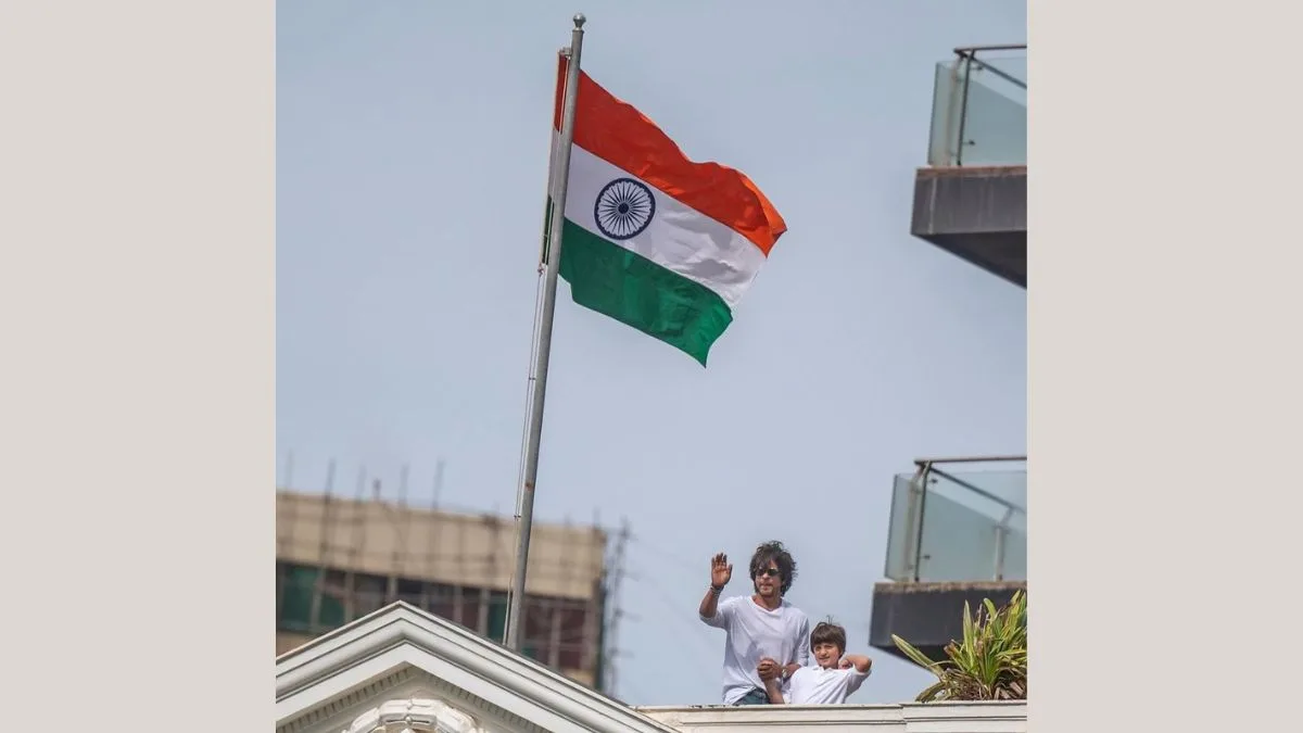 Shah Rukh Khan celebrates India’s 79th Independence Day with son AbRam
