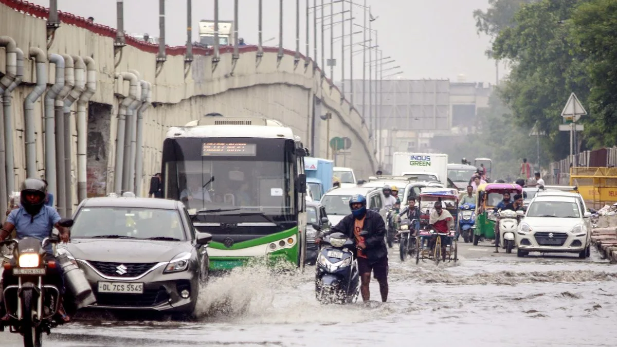 Normal life thrown out of gear in and around Delhi due to heavy rain