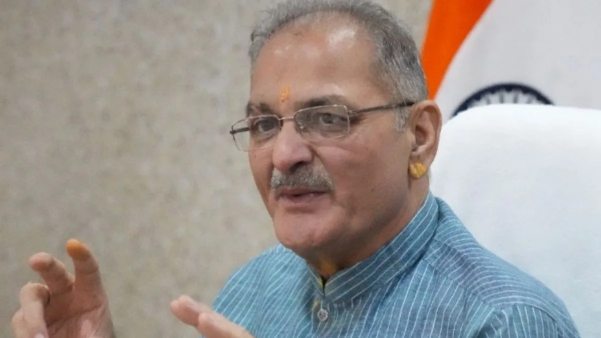Groundwater depletion sparking concern in Ladakh, LG Gupta briefs Manohar Lal