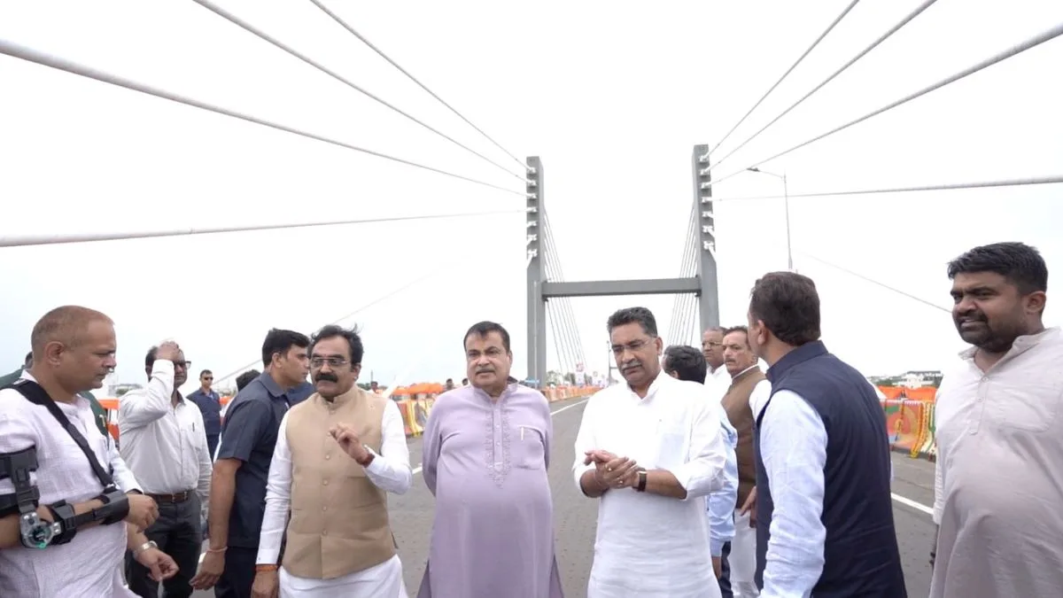 MP: Gadkari inaugurates flyover, announces tiger corridor