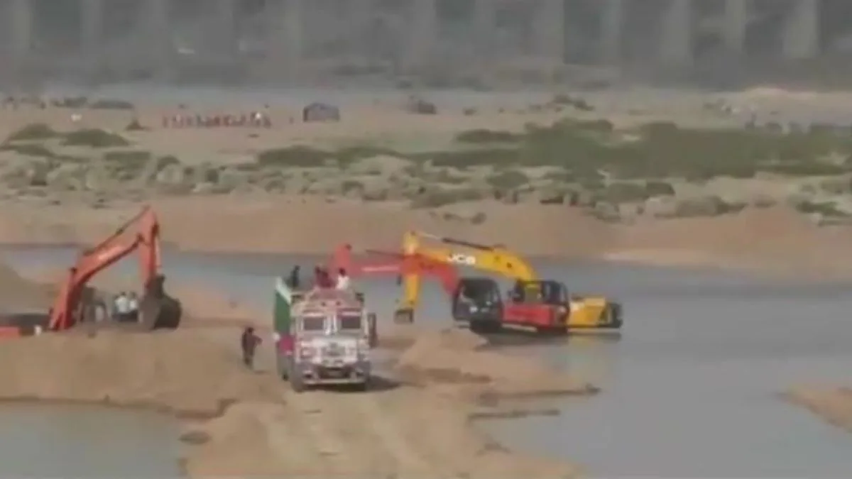 Illegal riverbed mining by sand mafia magnifies flood damages in J&K