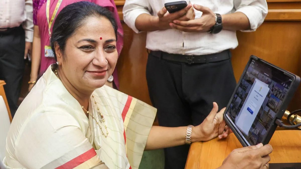 Ruling party and Opposition, both laud the assembly going digital
