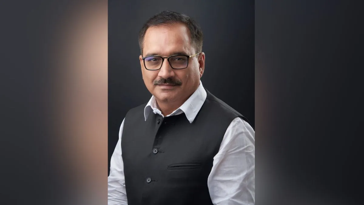 Delhi BJP chief accuses AAP of trying to spread confusion over pollution