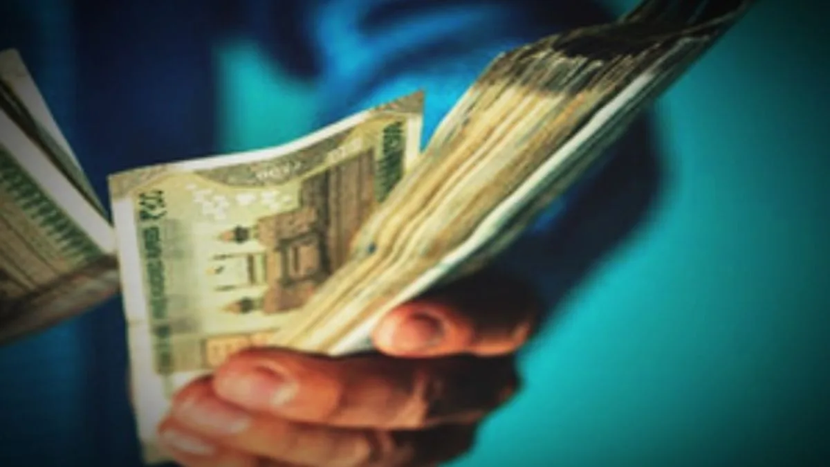 Punjab: Vigilance Bureau nabs contractual employee red-handed accepting bribe of Rs 4000