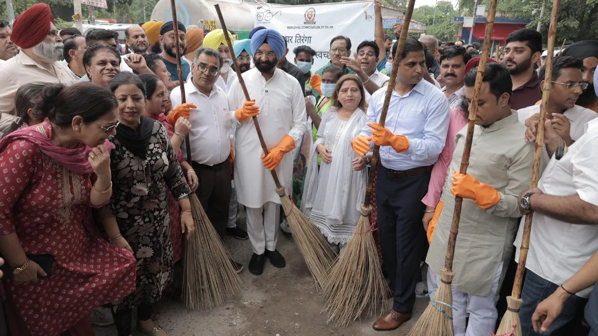 Sirsa joins national capital’s cleanliness drive — ‘Delhi ko Koode Se Azadi’