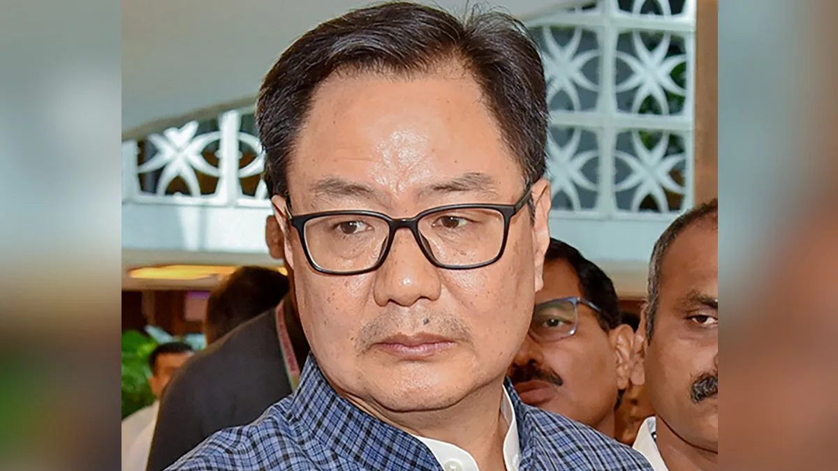 Vote theft row: Kiren Rijiju accuses Rahul of not respecting Constitution