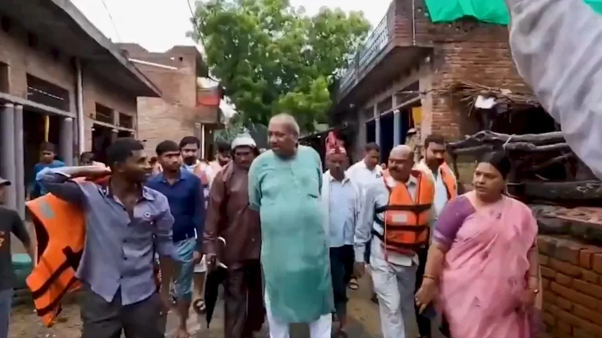 ‘Ganga at you doorstep to take you to heaven’: UP Minister’s remark during visit to flood-affected areas sparks row; Congress reacts