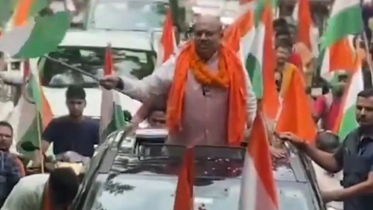 Vijender Gupta leads Bhavya Tiranga Yatra in Rohini to mark 79th Independence Day