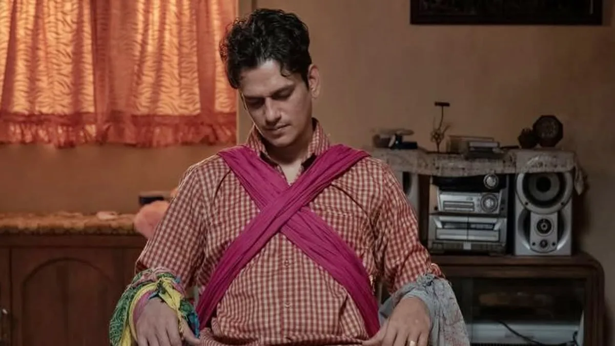 3 years of ‘Darlings’: Vijay Varma shares BTS pics, says ‘I loves you all’