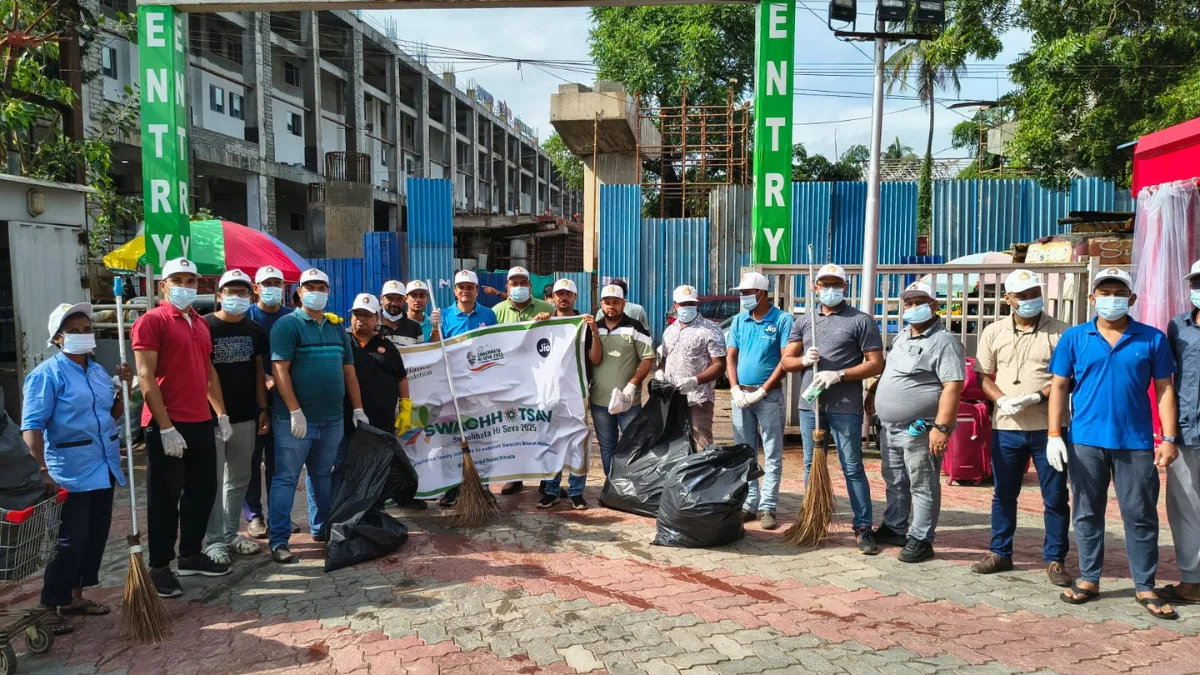 Jio employees across Odisha participate in ‘Swachhata Hi Seva’ drive