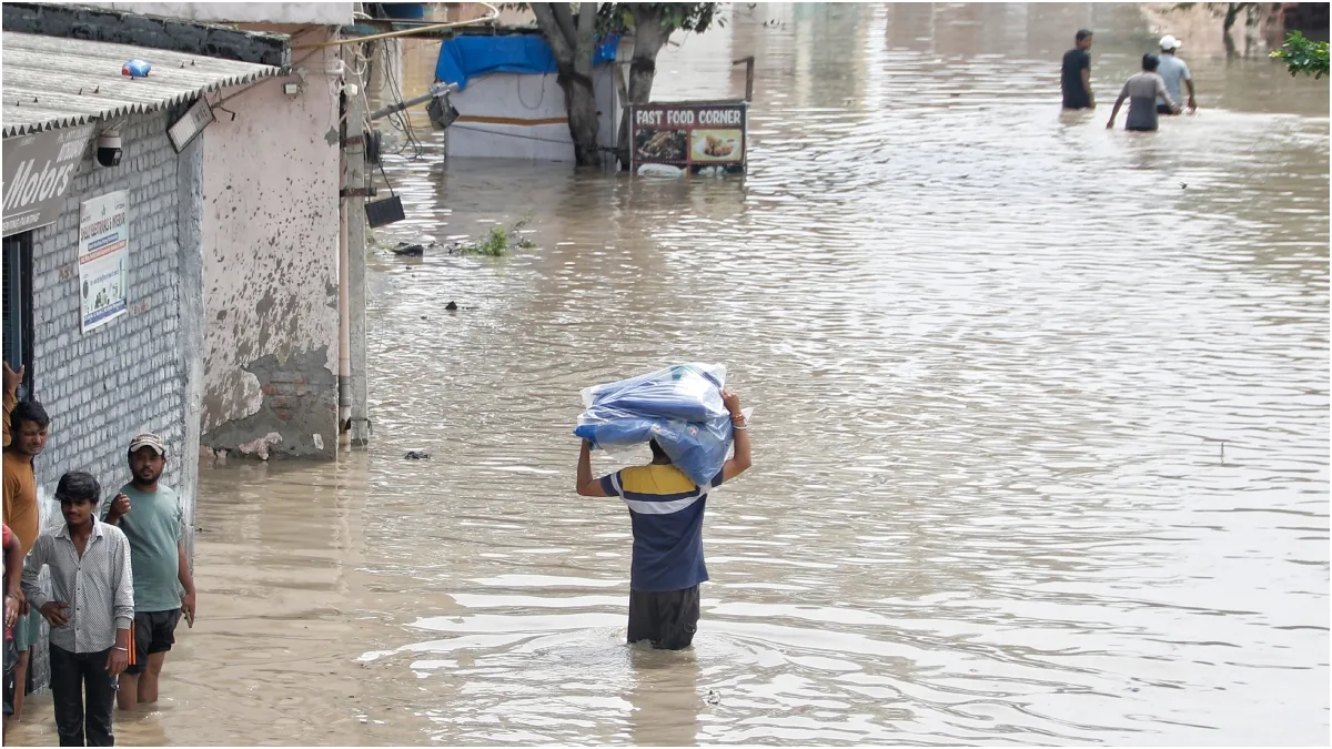 Over 1000 people dead due to floods in Pakistan