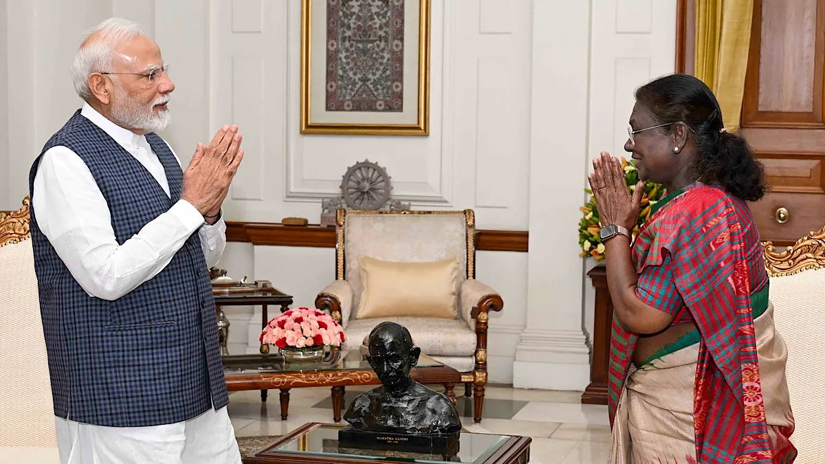 Prez Murmu Wishes PM Modi on His 75th Birthday, PM Reciprocates with Gratitude