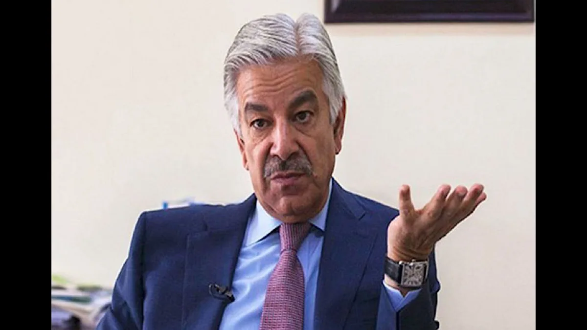 Pak Defence minister Khawaja Asif gives contradictory statements on availability of Pak nukes for Saudi Arabia