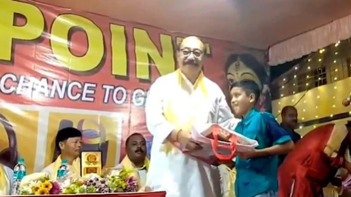 West Bengal: Harsh Vardhan Shringla inaugurates Durga Puja Pandal of Bagdogra Bibadi Natya Bohumukhi Sangstha