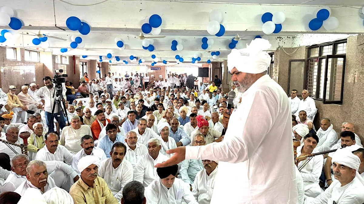 Villagers step up protest against UER-2 toll tax, call for mahapanchayat on Sept 13