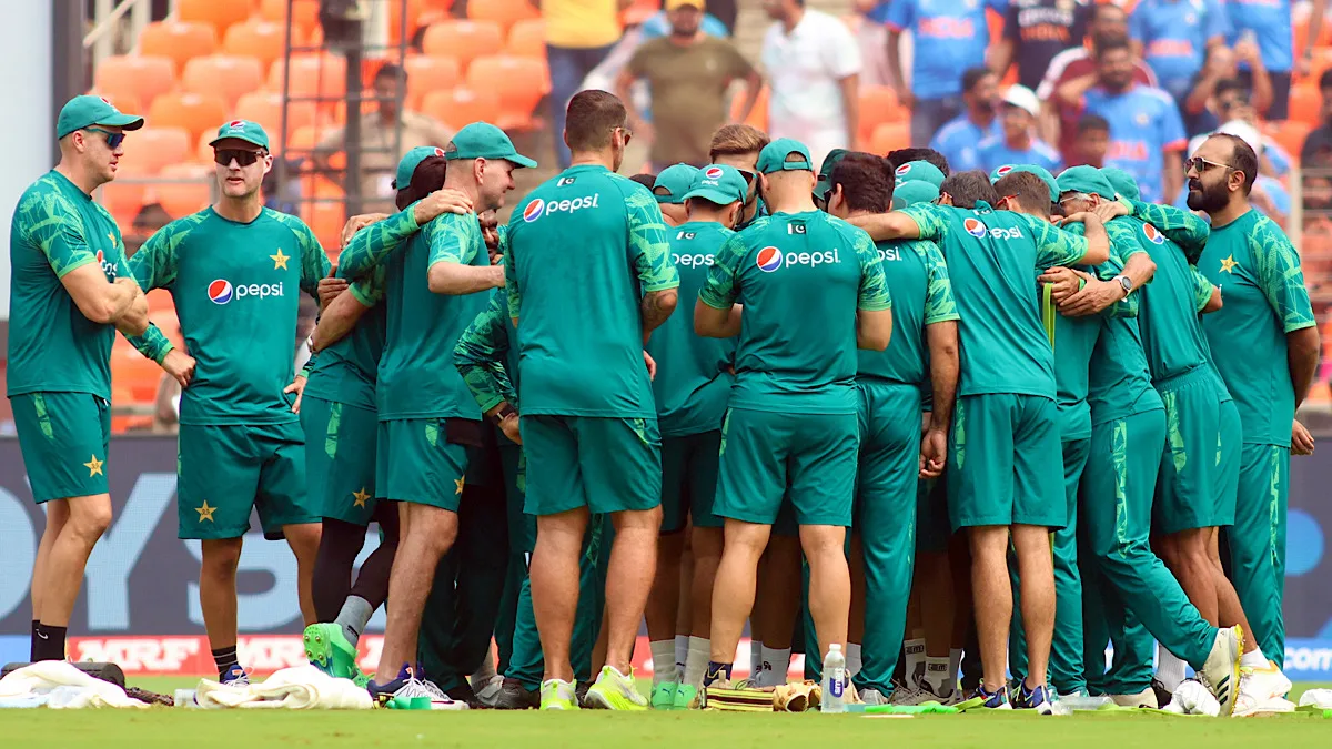 Asia Cup: Faisal, Kaleem pick three scalps each to restrict Pakistan to 160/7