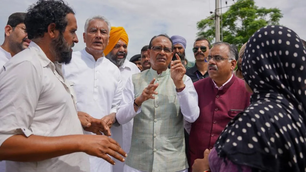‘situation is very grim, crisis is dreadful’: Shivraj Singh visits flood-hit farmers in Punjab