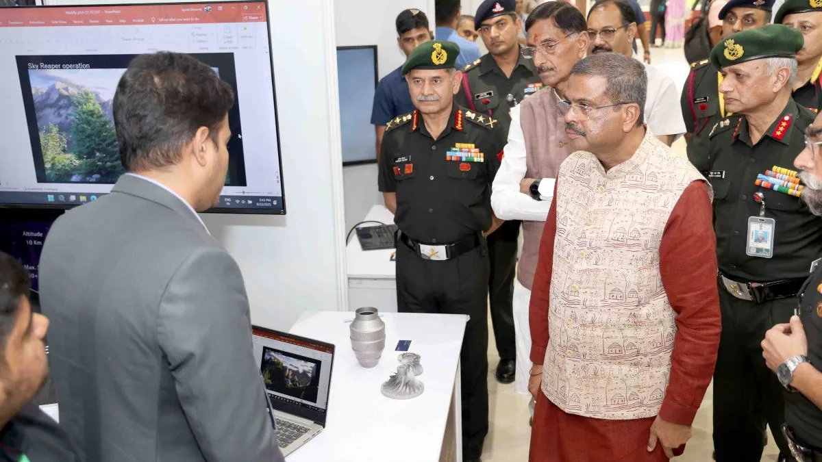 Symposium brings together armed forces, academia and industry to boost national defence innovation
