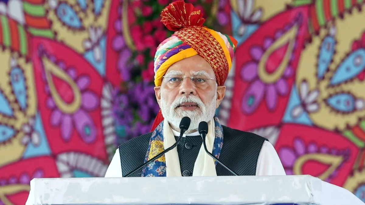 PM Modi pushes for swadeshi, vows to turn clean energy drive into people’s movement