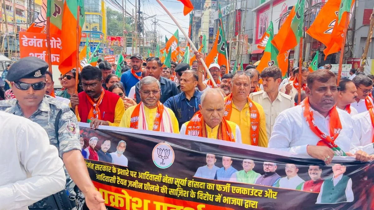 BJP stages statewide protests over Surya Hansda encounter, RIMS-2 land acquisition